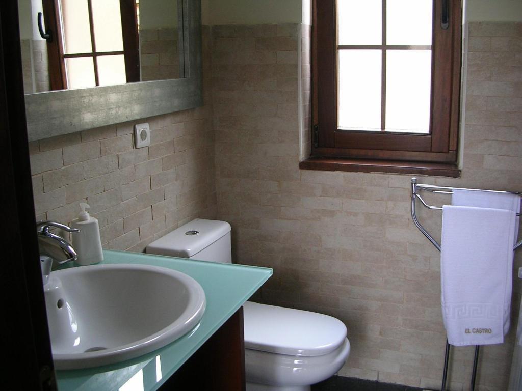 El Castro Guest House Arancedo ภายนอก รูปภาพ